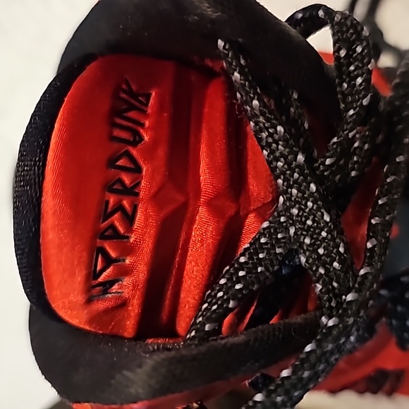 Rare Nike Collectors Sneaker, Nike Hyperdunk's Men's Size 9. - Picture 7 of 8